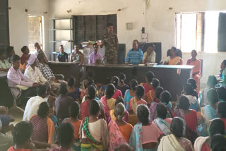 Khunti police making people of Naxal-affected village aware