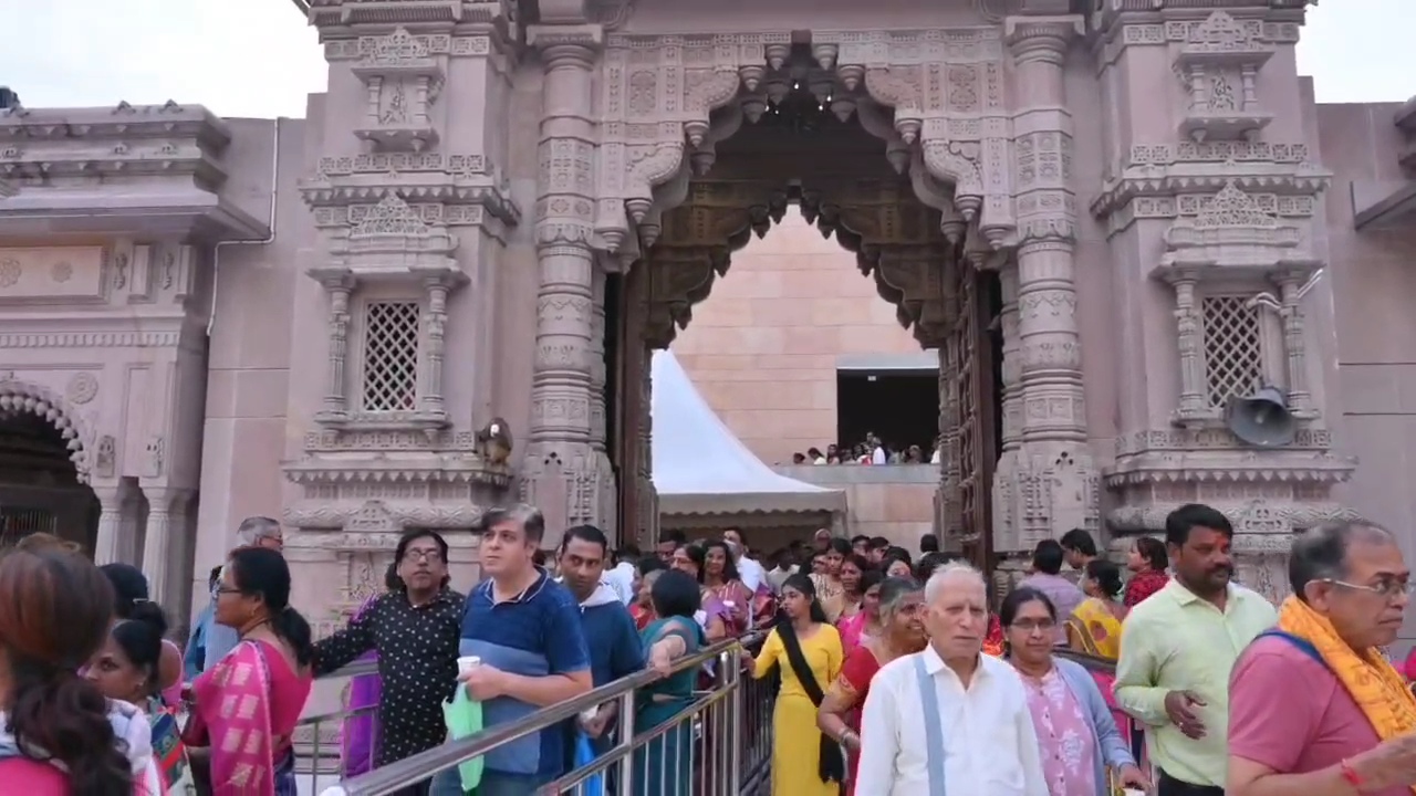 darshan-of-kashi-vishwanath-in-sawan-huge-crowd-of-devotees