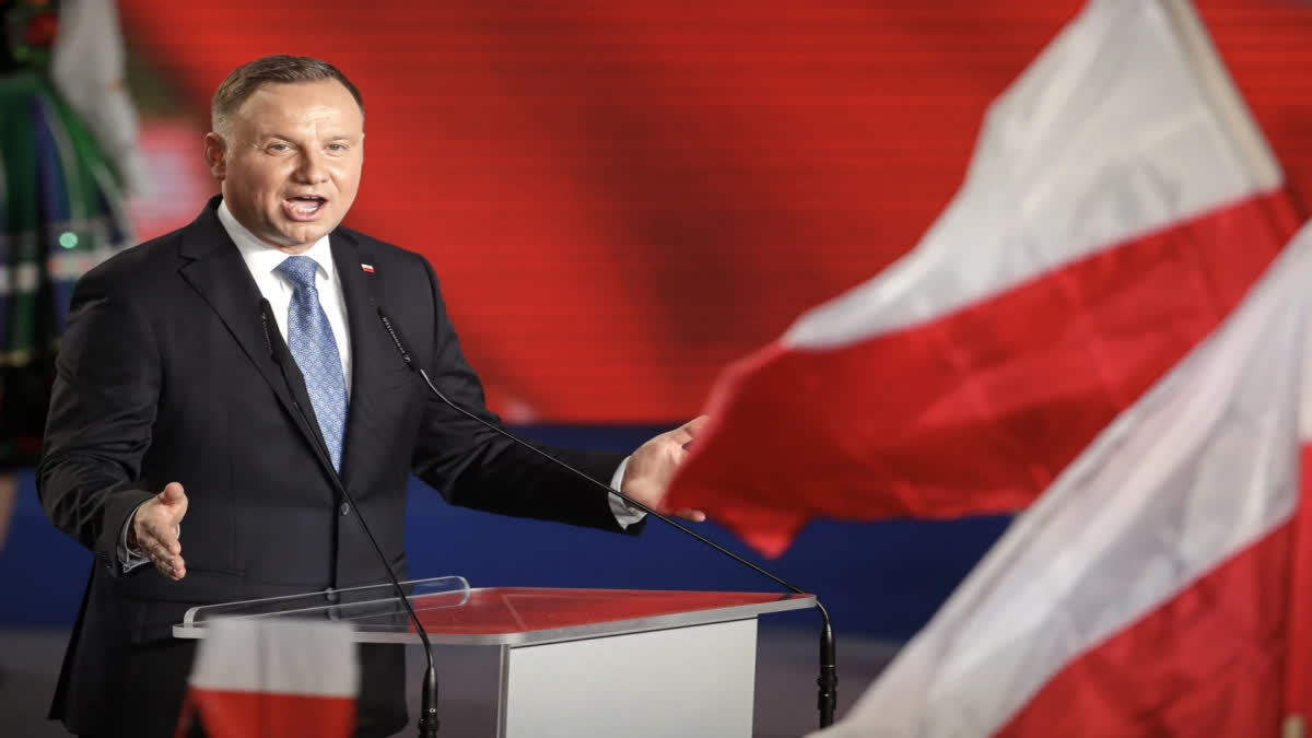 Poland to hold parliamentary election on October 15, launching campaign in shadow of war in region