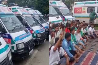 108 ambulance drivers strike in Bokaro