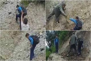 uttarakhand-heavy-rains-student-going-to-school-by-climbing-mountains