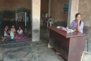 Mandi Gobindgarh Anganwadi Center is devoid of basic facilities