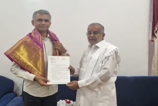MLA GT Deve Gowda submitted a petition to Revenue Minister Krishnabhaire Gowda.