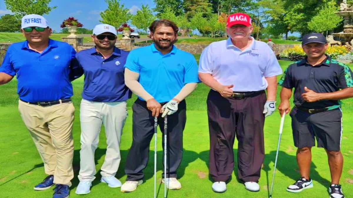 ms dhoni playing golf with donald trump