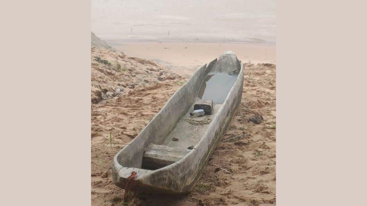 Boat overturned In Indravati River Of Dantewada