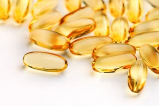 Vitamin E capsules for hair