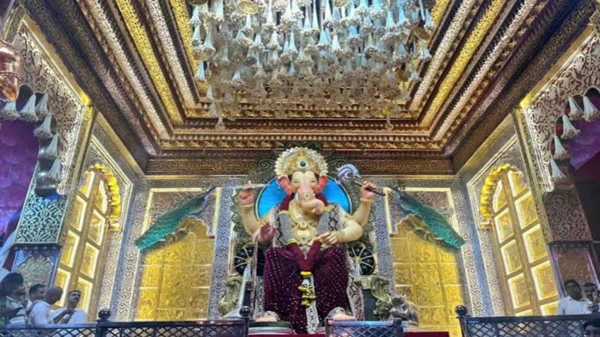 Ganeshotsav 2024 lalbaugcha raja donation first day collection devotee gave gold silver and lot of money