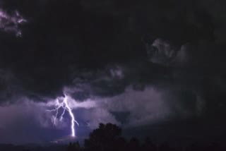 CHHATTISGARH LIGHTNING STRIKE  ഛത്തീസ്‌ഗഡില്‍ മിന്നലേറ്റ് ഏഴ് മരണം  BALODA BAZAR DEATH  HEAVY RAIN IN CHHATTISGARH