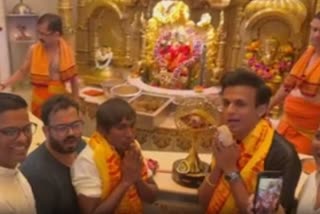 bigg boss marathi 5 winner suraj chavan and abhijeet sawant took blessing of siddhivinayak ganpati bappa, watch video