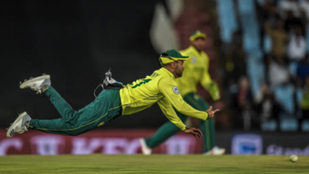 JP Duminy fielding