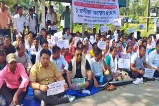 protest in doomdooma demanding erosion solution