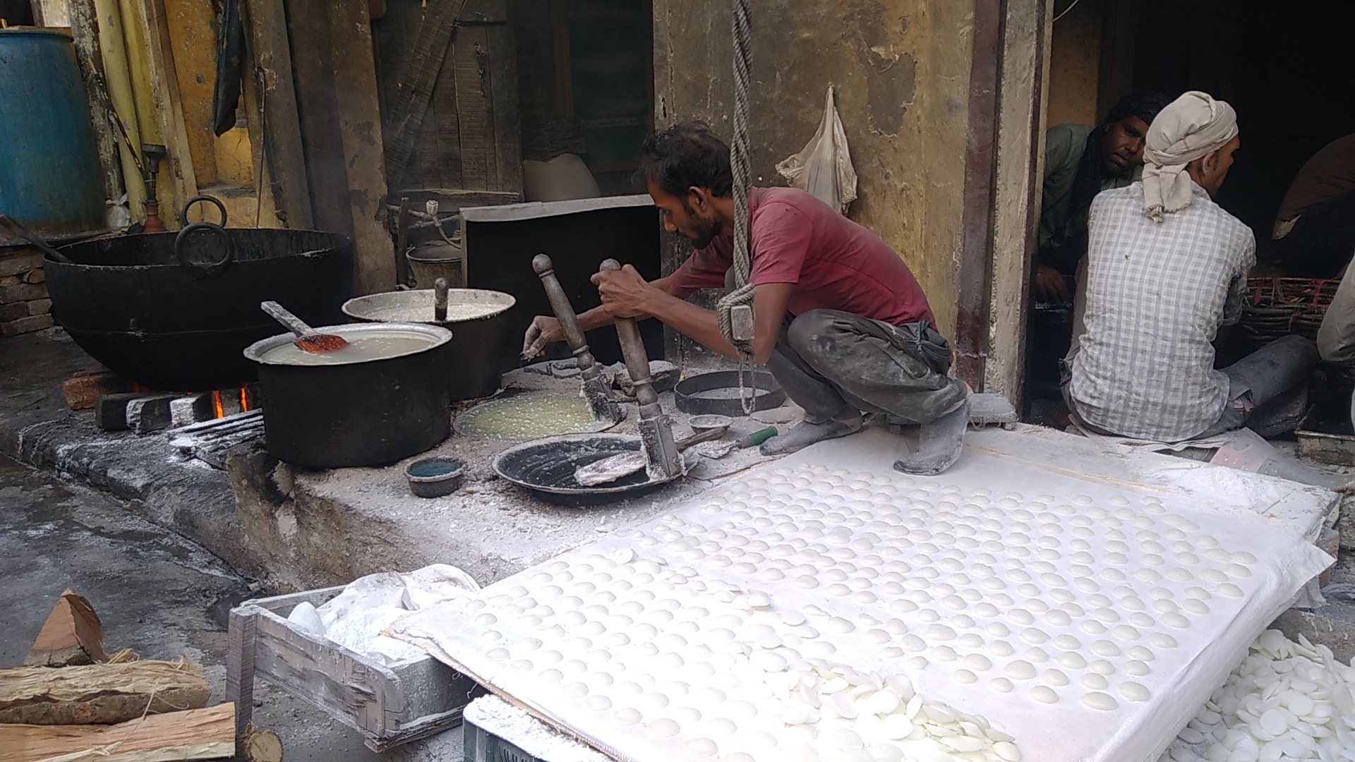 Haldwani Kheel Batashe Making