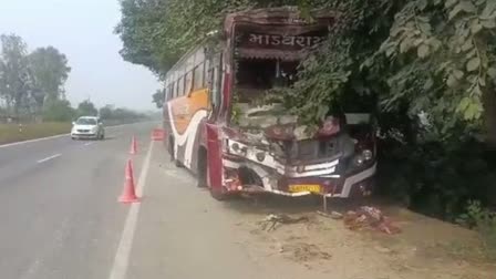 Bus Collides with UP Roadways Bus in Shahjahanpur