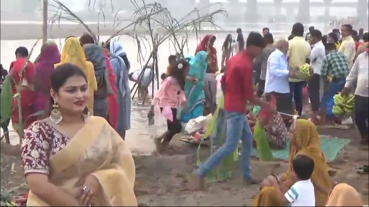 Chhath puja Hasdeo river ghat Korba