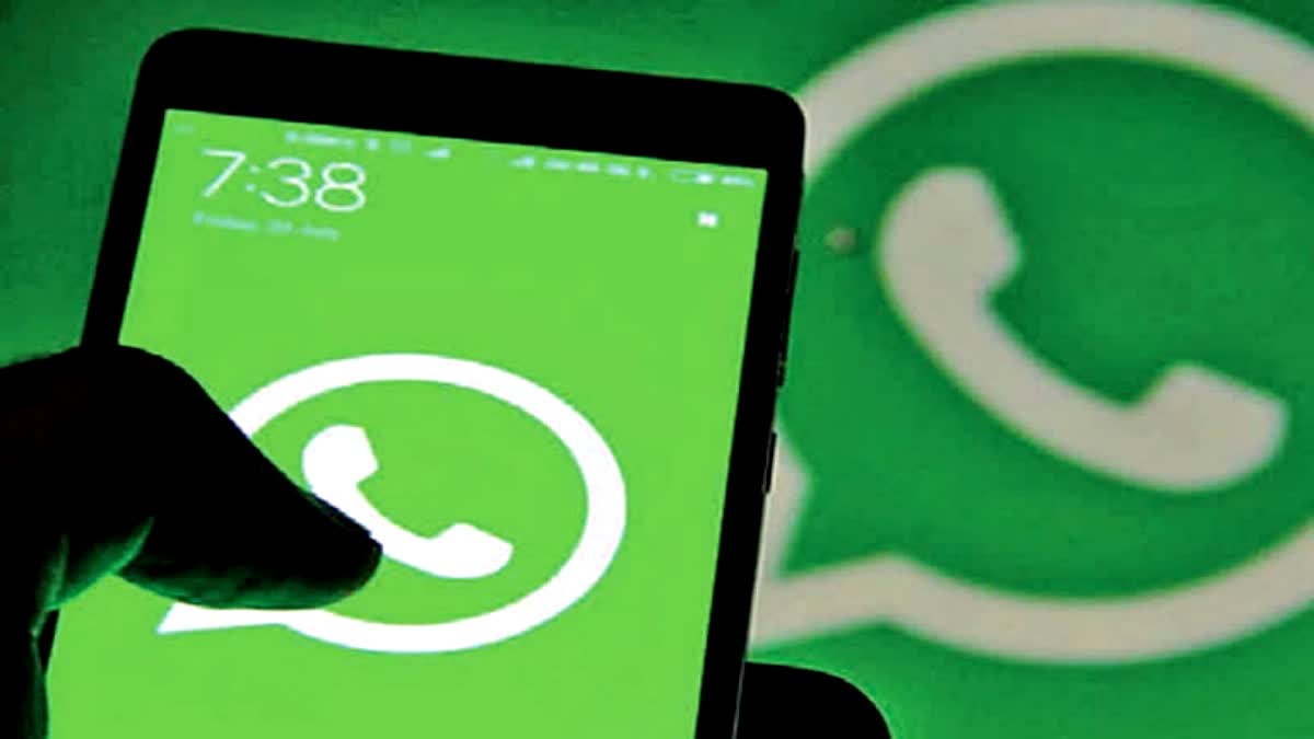 WhatsApp rolls out disappearing voice messages feature