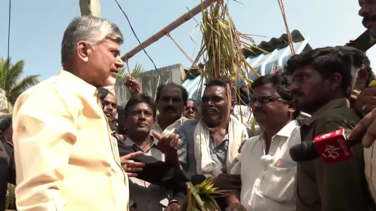 chandrababu_visited_farmers