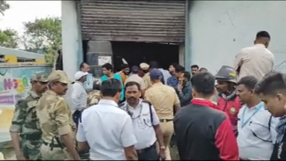 Six dead as fire breaks out at candle manufacturing unit near Pune