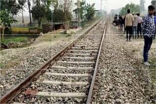 Gopalganj suicide case: Father and three sons die by jumping in front of train