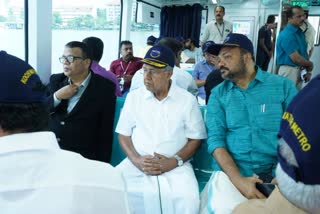 Kochi Water Metro  CM And Ministers Traveled In Water Metro  Navakerala  CM Pinarayi Vijayan In Kochi Water Metro  നവകേരള സദസ്‌  കൊച്ചി വാട്ടര്‍ മെട്രോ  മുഖ്യമന്ത്രി പിണറായി വിജയന്‍  വാട്ടര്‍ മെട്രോ യാത്ര  വാട്ടര്‍മെട്രോ ഹൈക്കോര്‍ട്ട് ജംഗ്ഷന്‍ ടെര്‍മിനല്‍  എറണാകുളം വാര്‍ത്തകള്‍  എറണാകുളം ജില്ല വാര്‍ത്തകള്‍  എറണാകുളം പുതിയ വാര്‍ത്തകള്‍  kerala news updates  latest news in kerala  കലൂര്‍ ഐഎംഎ ഹൗസ്  വില്ലിംഗ്‌ടണ്‍ ഐലന്‍ഡ്  കൊച്ചി മെട്രോ റെയില്‍  കെഎംആർഎൽ  KMRL