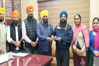 lost goods in Gurdwara Ber Sahib were handed over to the owners by kamiti members
