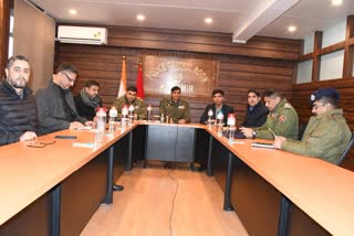 adgp-law-and-order-reviewed-security-meeting-in-srinagar