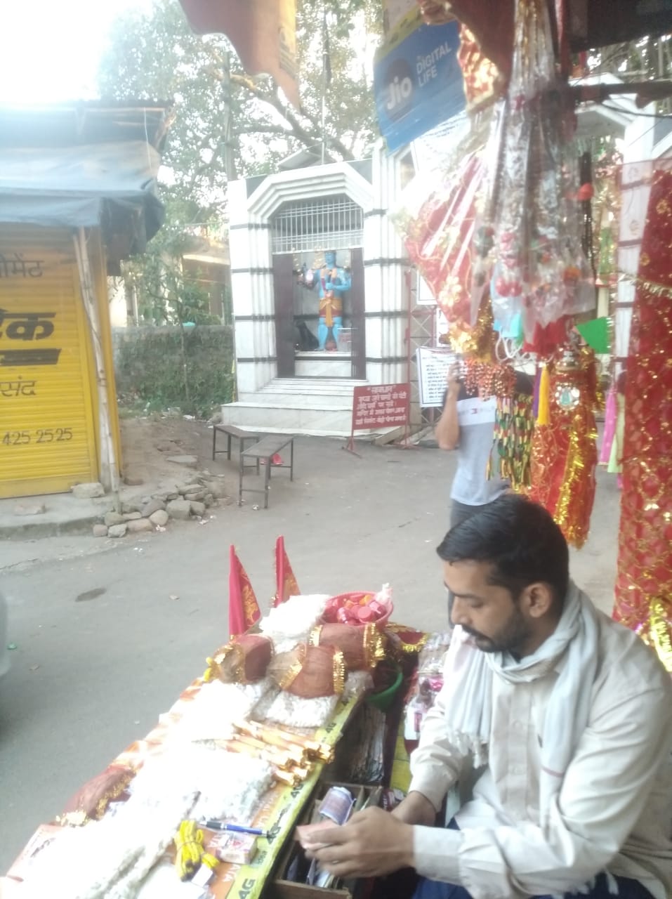 Devotees gathered till late night in Nabahi Devi temple