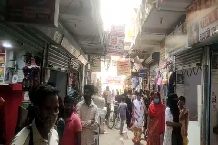 administration sealed 12 shops for not following the Corona Guidelines In masaurhi patna