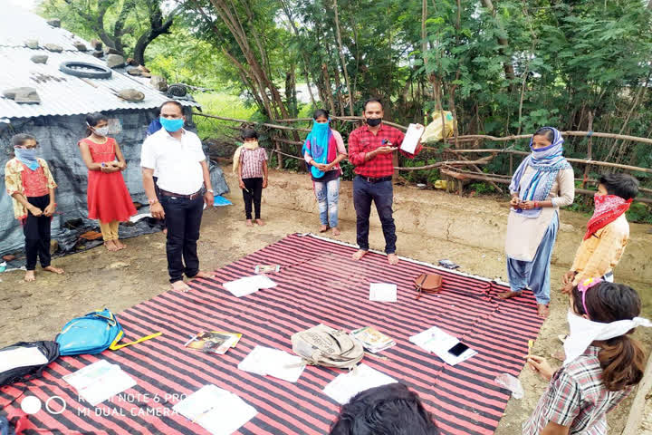 Public teacher Girish Nath met children and teachers