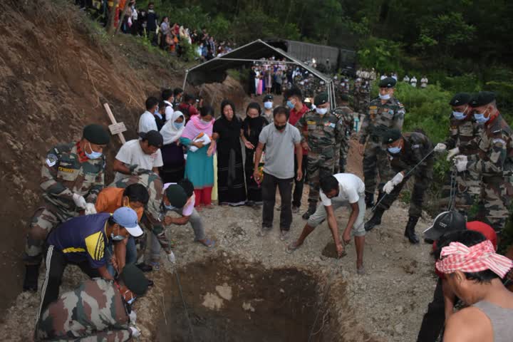 ARMY BIDS ADIEU TO ITS MARTYRED SOLDIER IN LIEMAKHONG, MANIPUR