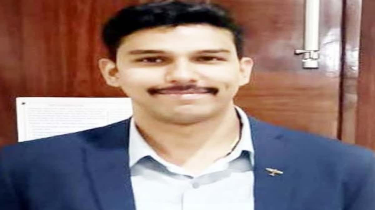 atul sharma Of Mandi Got first in rbi grade b officer exam