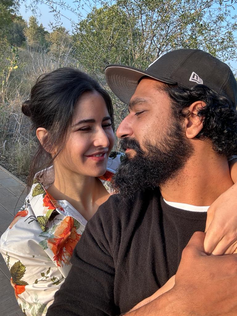 katrina kaif, vicky kaushal, katrina kaif vicky kaushal holiday pictures