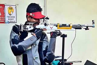 The shoorters duo of Rudrankksh Patil and Mehuli Ghosh bagged the gold medal in the 10m Air Rifle Mixed Team event at Asian Olympics Qualifiers in Jakarta on Tuesday. The Indian pair thrashed China's Shen Yufan and Zhu Mingshuai 16-10 in the final.