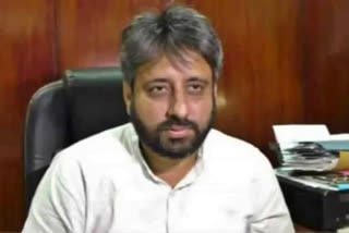 According to official sources, the Enforcement Directorate filed a charge sheet on Tuesday in connection with a money laundering investigation into purported anomalies in the hiring of employees and leasing of Delhi Waqf Board property while AAP MLA Amanatullah Khan was the board chairman.
