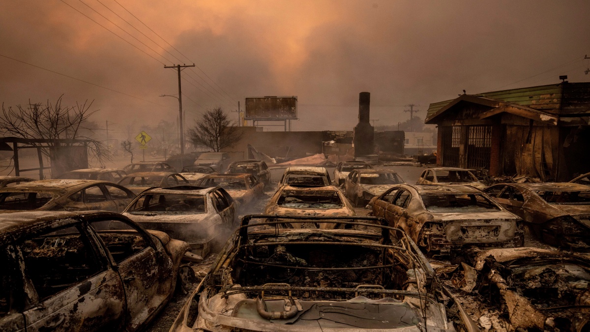 Death toll rises to five in California wildfires