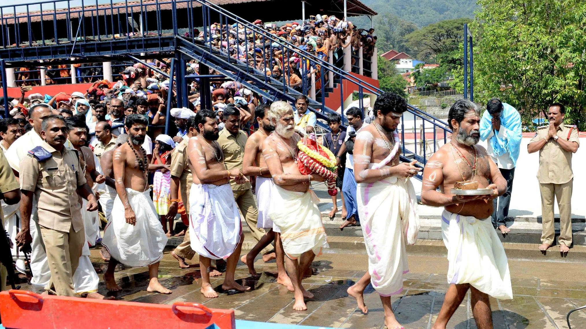 MAKARAVILAKKU DARSAN  sabarimala pilgrimage  sabarimala in niyamasabha  sabarimala development plan