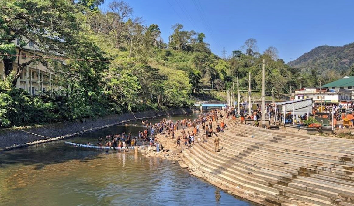 MAKARAVILAKKU DARSAN  sabarimala pilgrimage  sabarimala in niyamasabha  sabarimala development plan