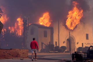 Death toll rises to five in California wildfires