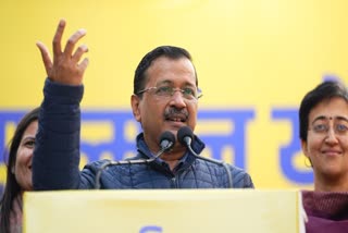 केजरीवाल ने चुनाव आयोग से की मुलाकात