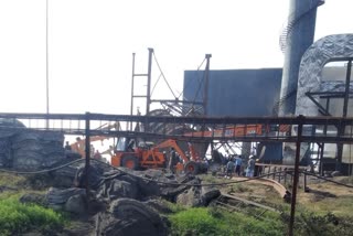 Steel plant chimney collapses