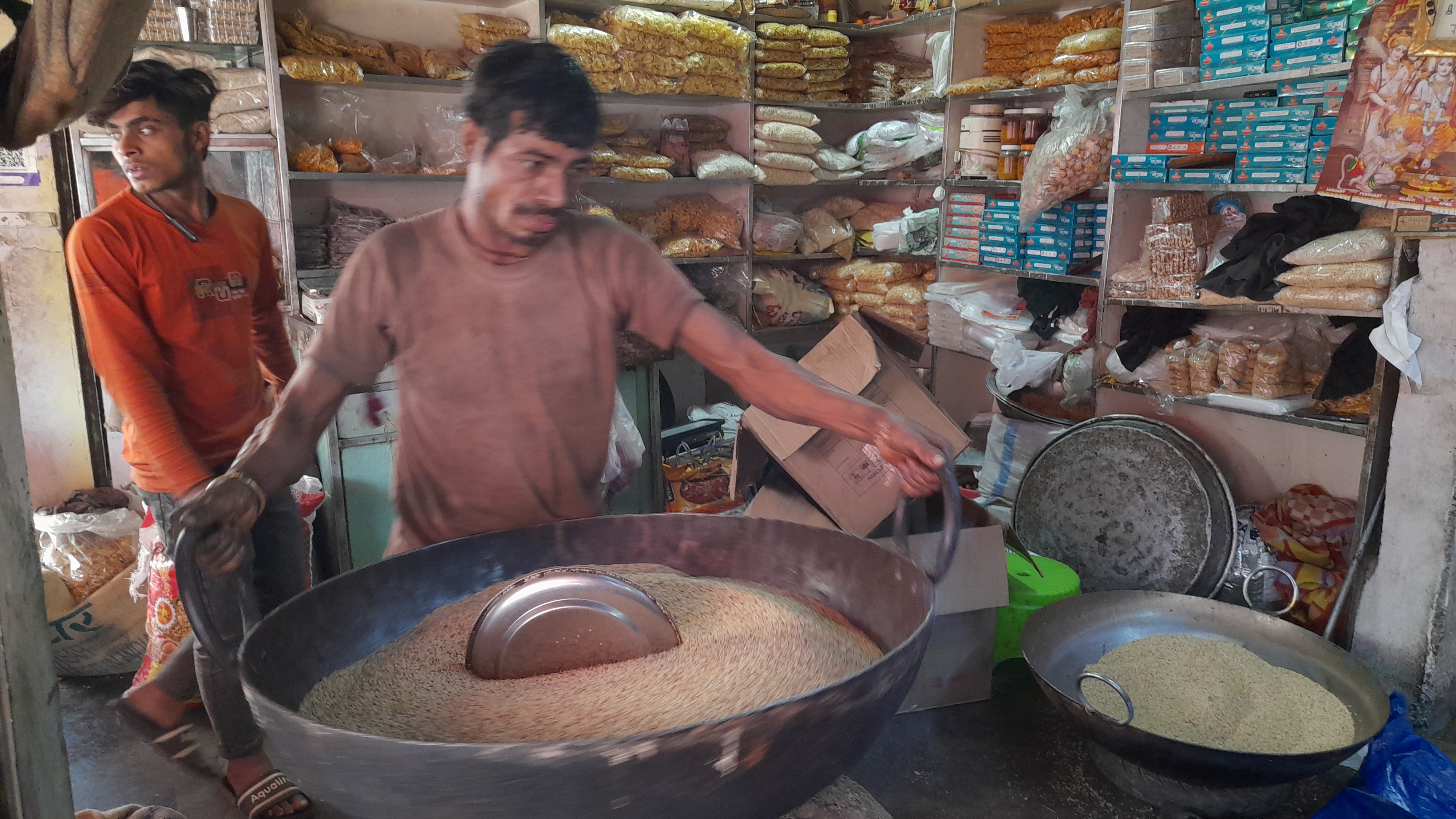 Tilkut market in Ranchi on occasion of Makar Sankranti 2025