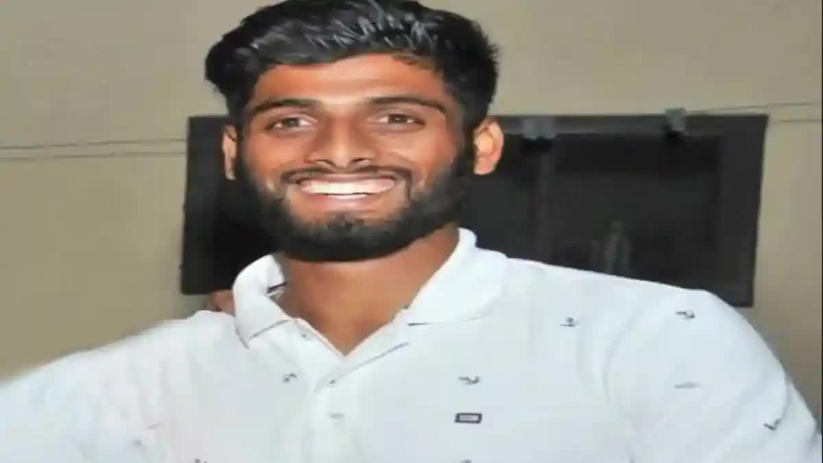 Indian hockey player Varun Kumar  Urgent Leave  Fight Legal Battle  ಅತ್ಯಾಚಾರದ ಆರೋಪ  ಕಾನೂನು ಹೋರಾಟಕ್ಕೆ ತುರ್ತು ರಜೆ