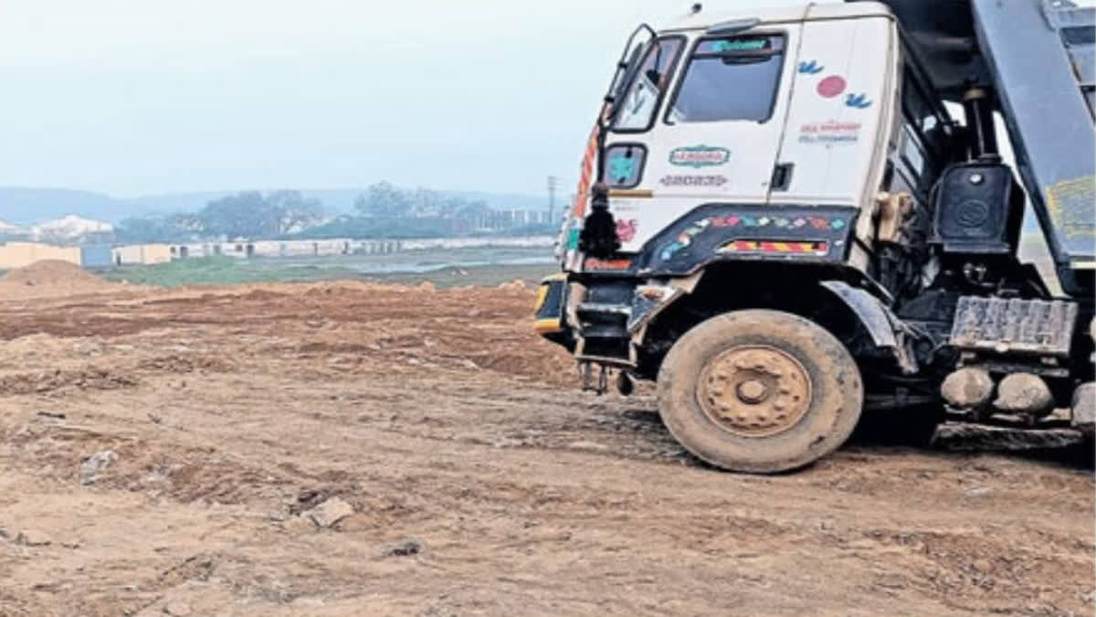 land-occupation-a-five-acre-pond-disappeared-overnight