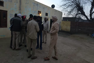 Tarn Taran police raided suspected houses in Dal village, interrogated drug traffickers