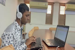 Surat Blind Student : ગુજરાતમાં પ્રથમ વખત સુરતનો પ્રજ્ઞાચક્ષુ વિદ્યાર્થી સહાયક વિના ધોરણ 12ની પરીક્ષા આપશે
