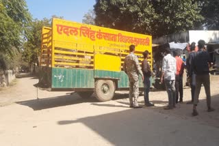 Minister Aidal Singh Kansana  name on tractor trolley