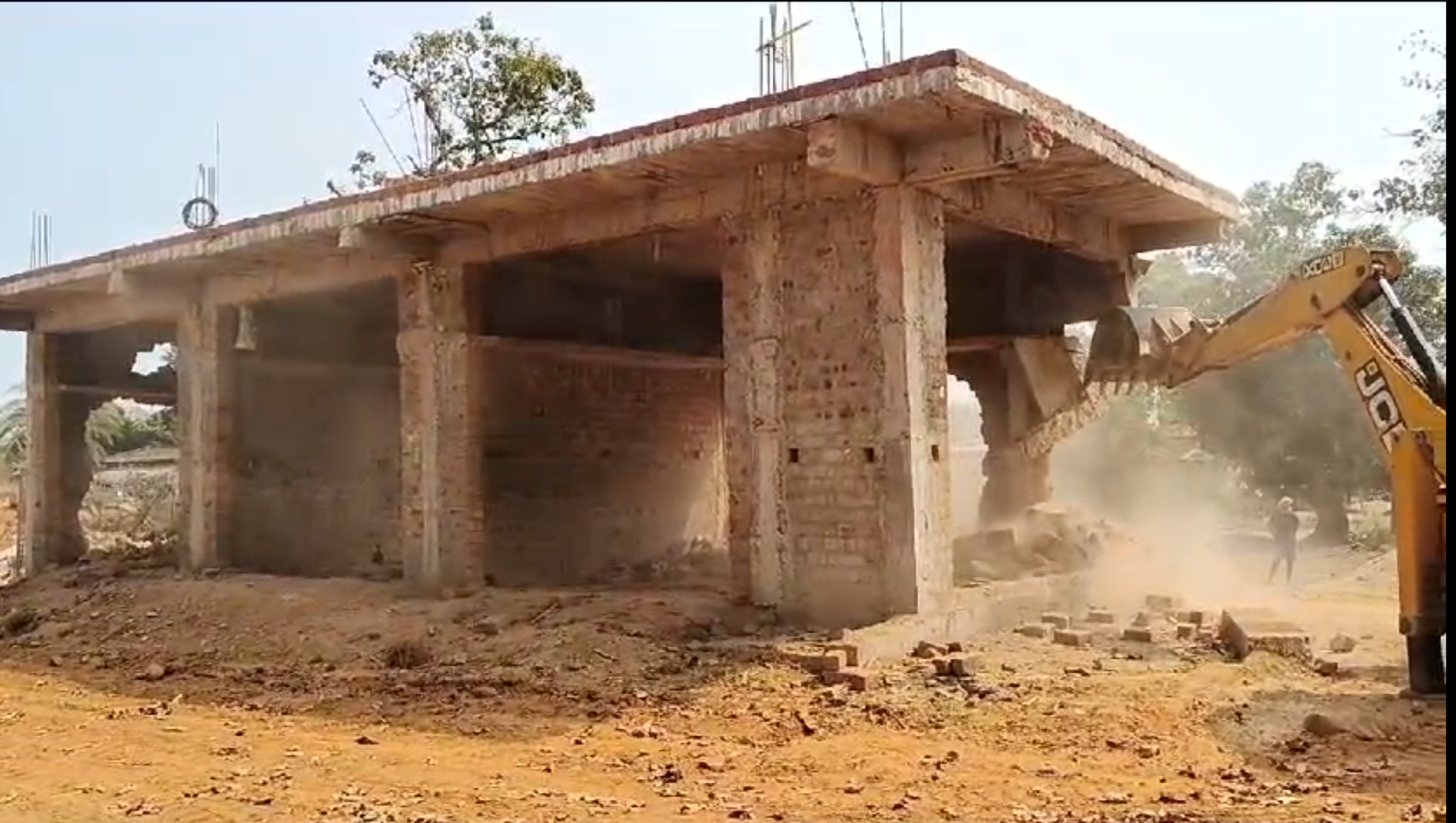 Bulldozer on illegal occupation