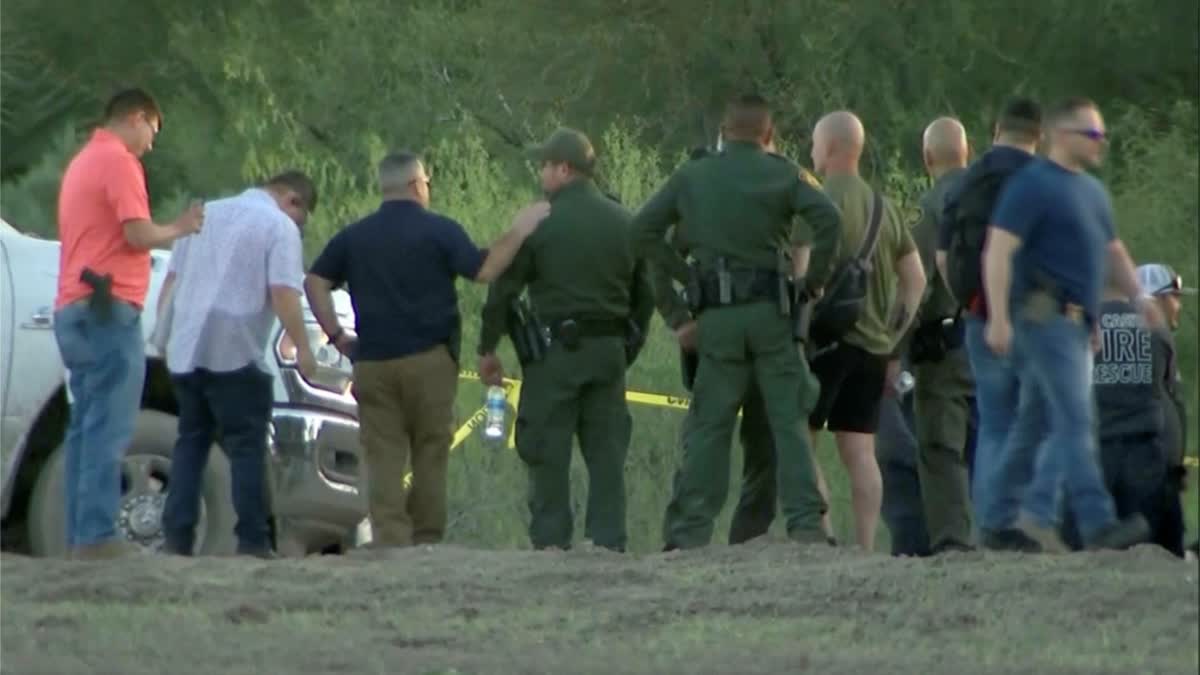 Helicopter crashes along US-Mexico border, killing 3