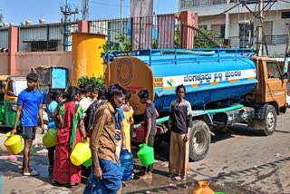 water-board-officials-rushed-to-the-spot-to-solve-drinking-water-problem