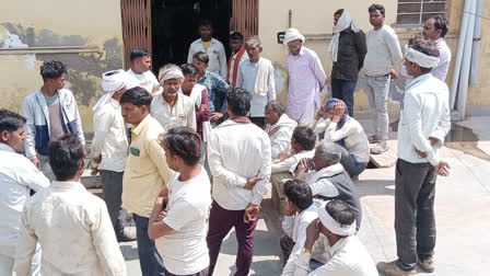 farmers-dead-body-found-hanging-in-a-hut-in-dholpur