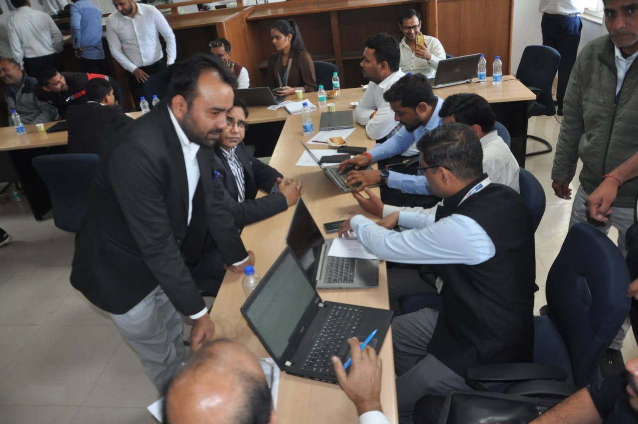 13 जोड़ों के बीच समझौता करा बसाया गया उनका घर